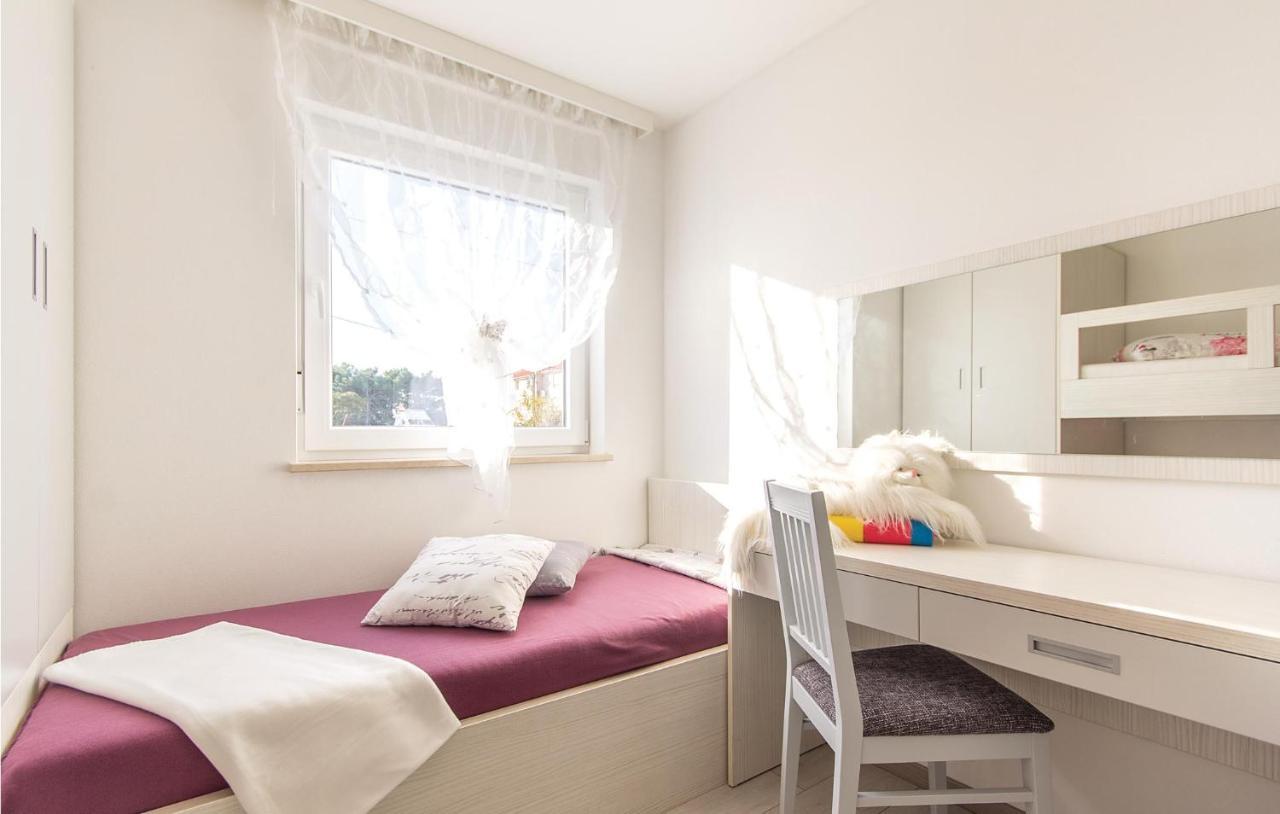 Lovely Apartment In Medulin With Kitchen Kültér fotó