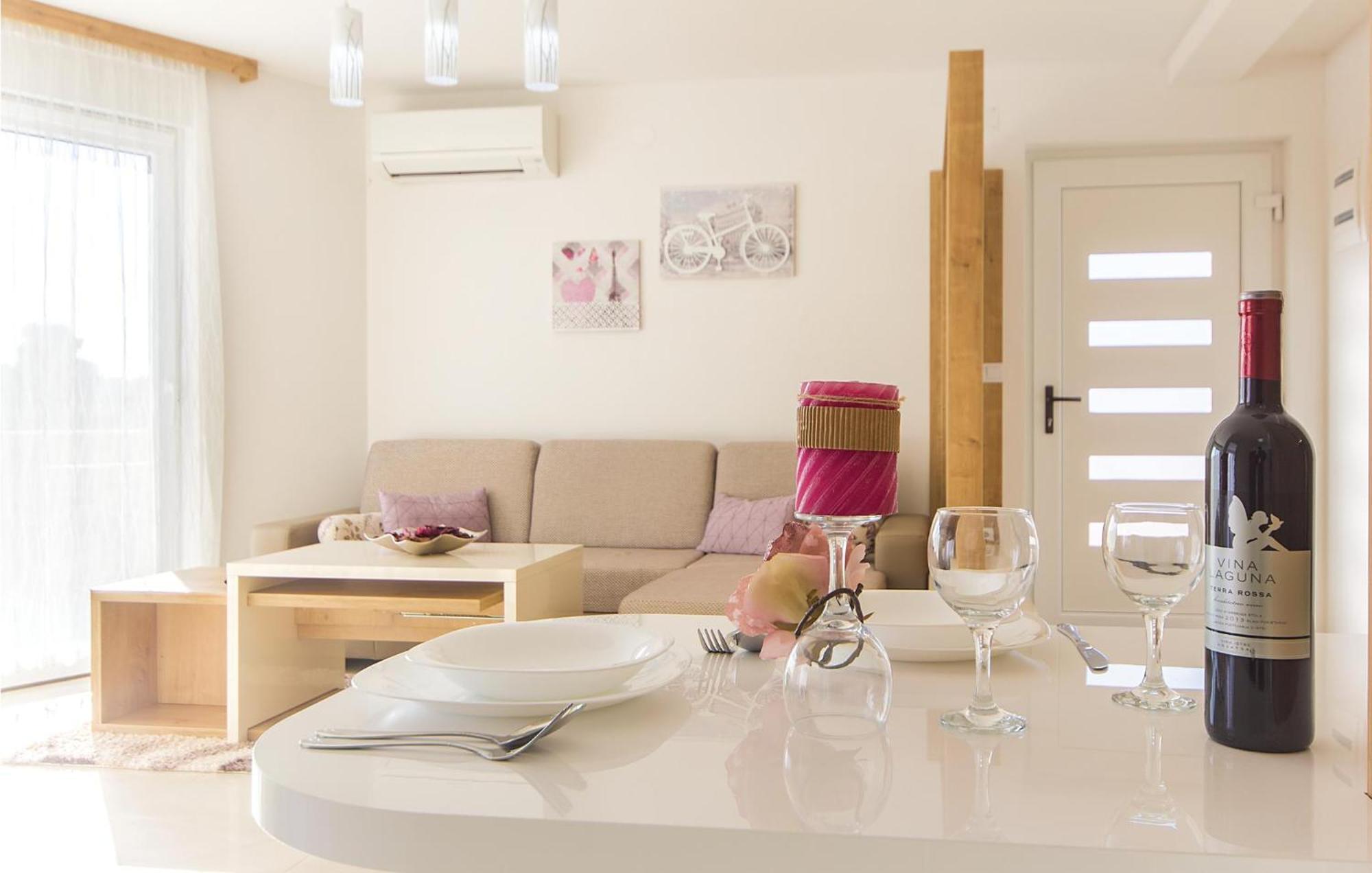 Lovely Apartment In Medulin With Kitchen Kültér fotó