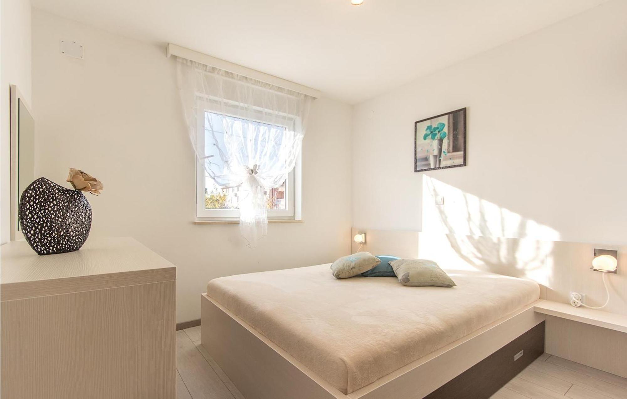 Lovely Apartment In Medulin With Kitchen Kültér fotó
