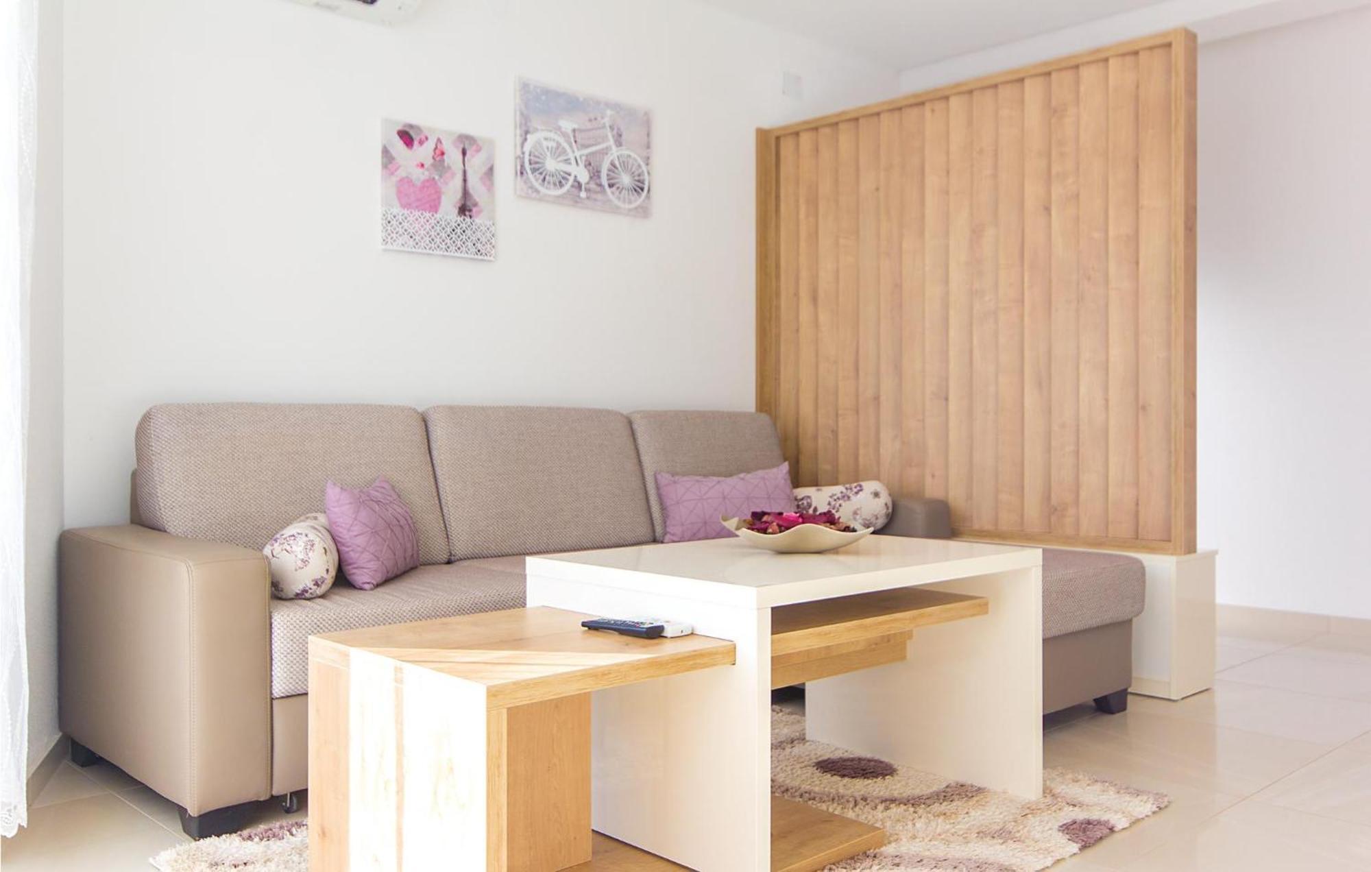 Lovely Apartment In Medulin With Kitchen Kültér fotó